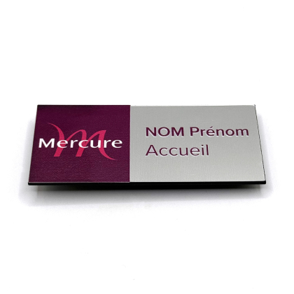 Identificador Rectangular 70x30 mm Efecto Metal Cepillado Impreso