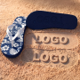 Chanclas personalizadas de colores con impresión y grabado en la suela